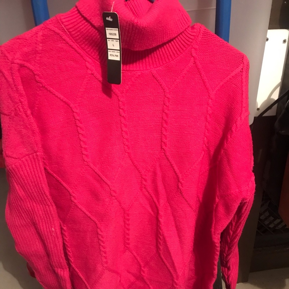 Brand new sweater